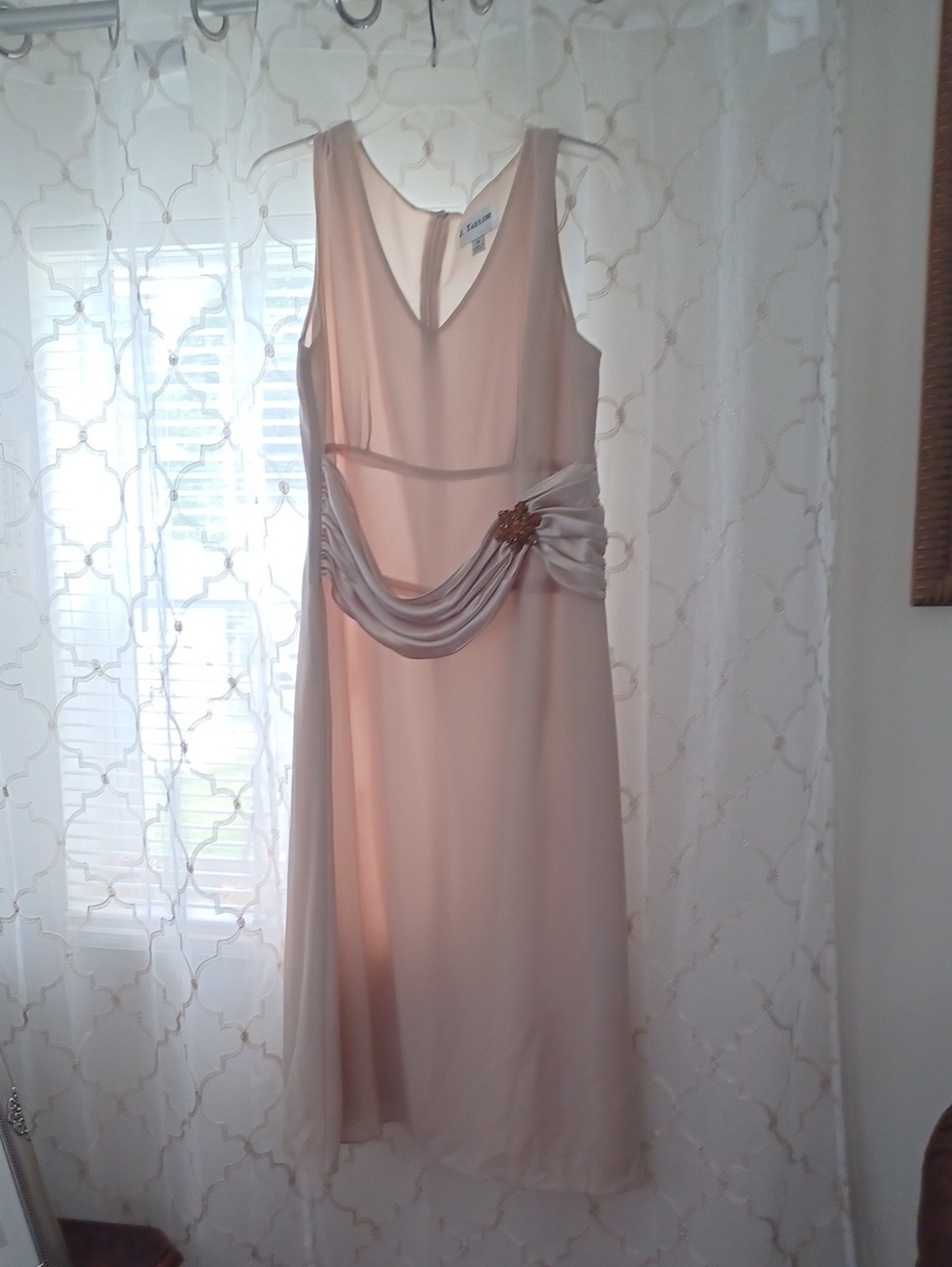 Classic Blush Midi Dress with Draped Waist Accent